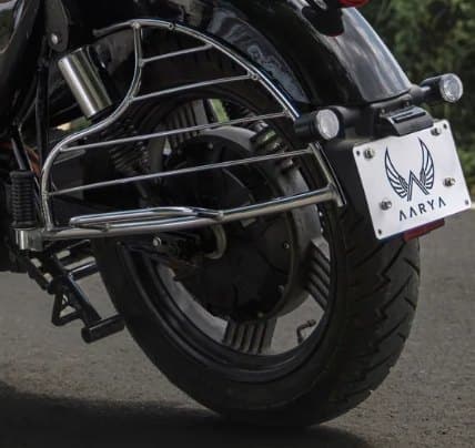 The Commander's rear wheel and hub motor